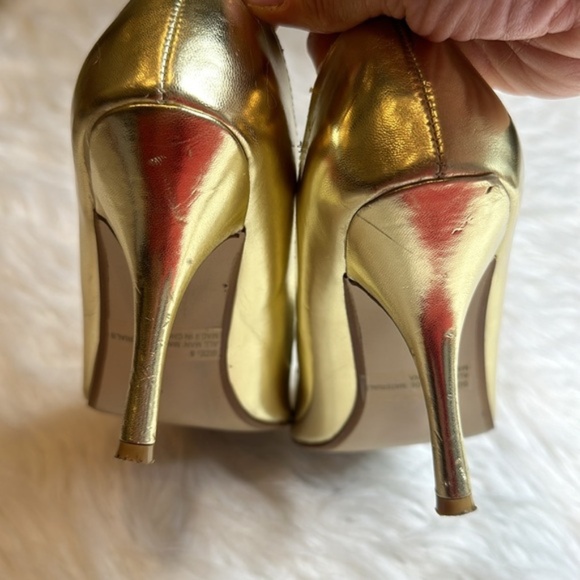 Vintage Wild Diva Gold Pumps Size 8 - Picture 5 of 6